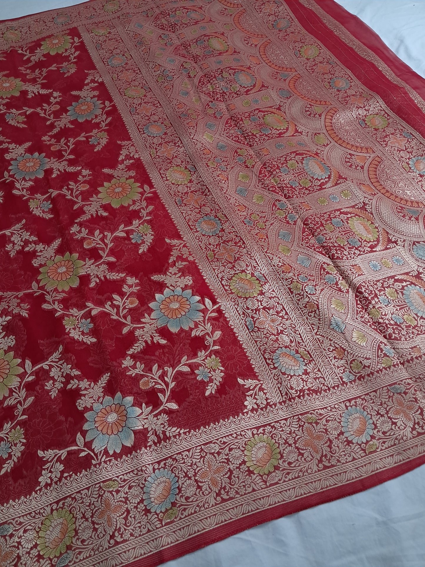 Mughlai Jaal Handbrush Georgette Saree